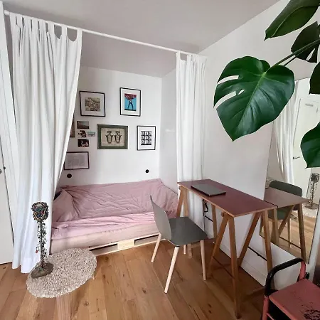 Апартаменты Cosy, Canal Saint-martin *